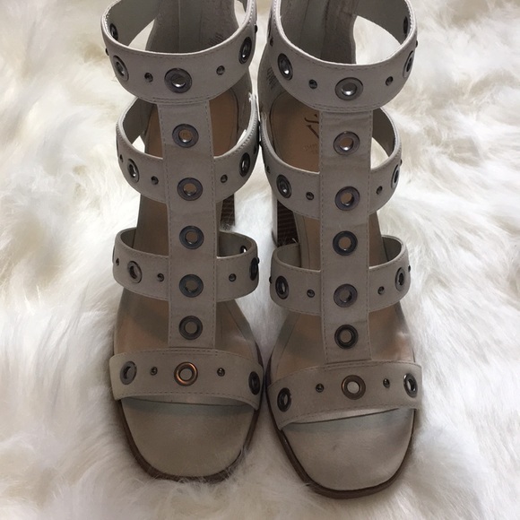 Simply Vera Vera Wang Gladiator Style Heel - Picture 11 of 13